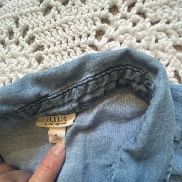 ANA A New Approach  Blouse Collared Denim Button Down Short Sleeved Blue Jean XL - Picture 4 of 8